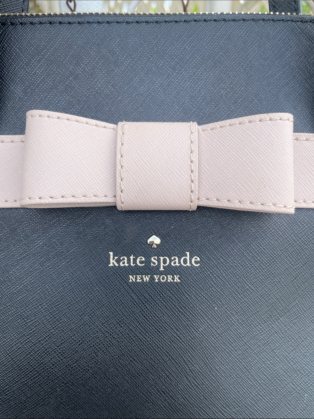NWOT Kate Spade Black and Blush Bow Satchel with Detachable Strap - Picture 3 of 7
